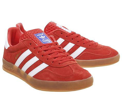 adidas gazelle indoor rojo|red Adidas gazelle gum sole.